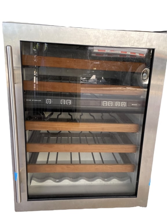 SUB ZERO MODEL 424 UNDERCOUNTER WINE STORAGE: SUB ZERO MODEL 424 UNDERCOUNTER WINE STORAGE COOLER 24" Undercounter Dual Zone Wine Storage with 46-Bottle Capacity, 6 Compartment Shelves, Roller-Glide Shelves, Cherry Wood Facing and Glass Door: Sta