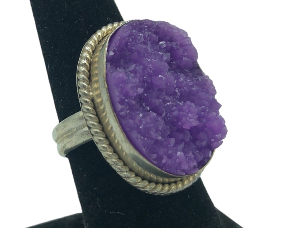 DRUZZY & STERLING SILVER WOMAN'S RING SZ 8 (1 of 3)