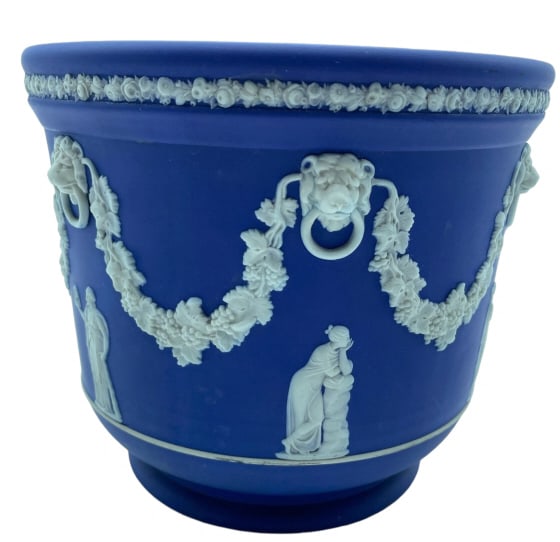 WEDGWOOD JASPERWARE JARDINIERE COLBALT BLUE 8": WEDGWOOD JASPERWARE JARDINIERE COLBALT BLUE 8"-SIZE APPROX 7.5"H X 8"W-MADE IN ENGLAND-VERY GOOD PRE OWNED CONDITION-BL32124