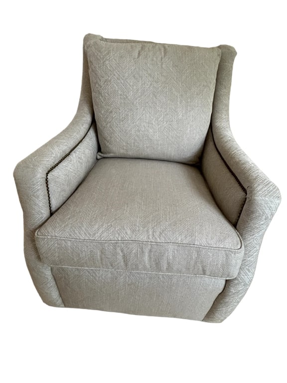 SAM MOORE NAILHEAD CLUB SWIVEL CHAIR 35.5": SAM MOORE CLUB SWIVEL CHAIR | ACCENT CHAIR SIDE CHAIR-35.5" X 31" X 31" APPROX-GOOD PRE OWNED CONDITION-DP32023