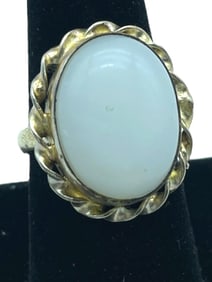 MILKY QUARTZ STERLING SILVER WOMAN'S RING SZ 9