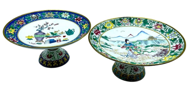 PAIR OF VINTAGE CLOISONNE FOOTED CAKE PLATES 7.5"