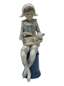 NAO LLADRO  #0381 HARLEQUIN WITH CAT 9"