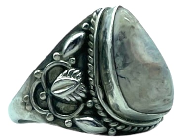 MAGNESITE STERLING SILVER WOMAN'S RING SZ 8