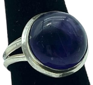 AMETHYST STERLING SILVER WOMAN'S RING SZ 8