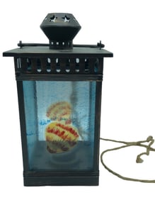 VINTAGE METAL LATERN WITH SHELL DESIGN