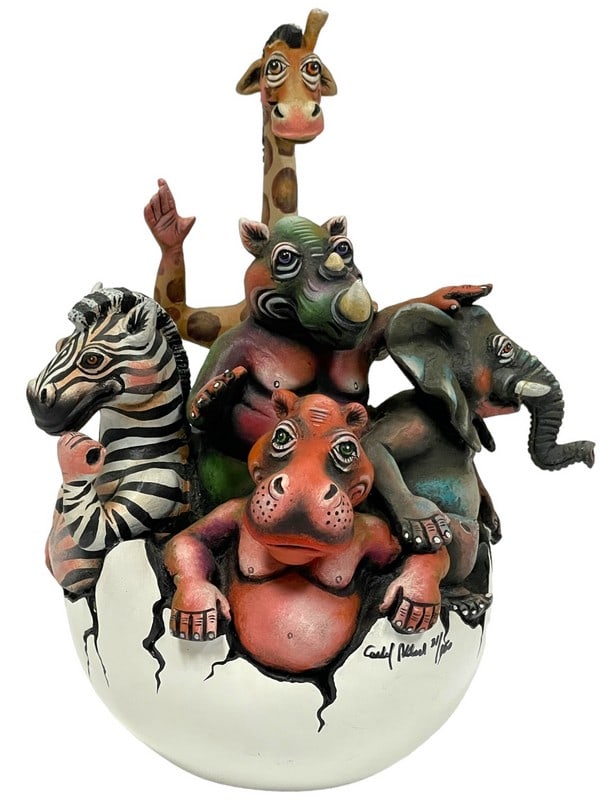 CARLOS AND ALBERT AFRICAN EGG SCULPTURE 9" (1 of 4)