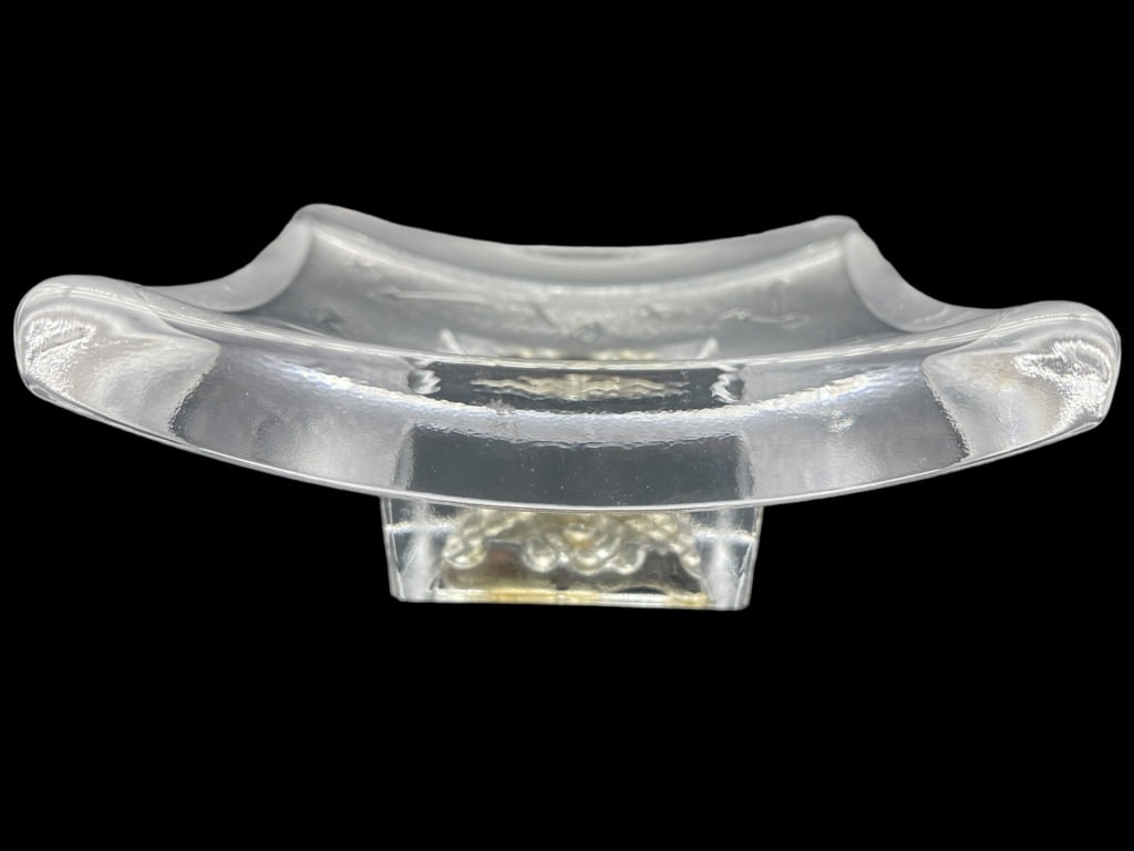 KOSTA BODA B. VALIEN DOMINO SIGNED ART GLASS: KOSTA BODA B. VALIEN DOMINO SIGNED ART GLASS -VERY GOOD PREOWNED CONDITION -APROX 6 X 6