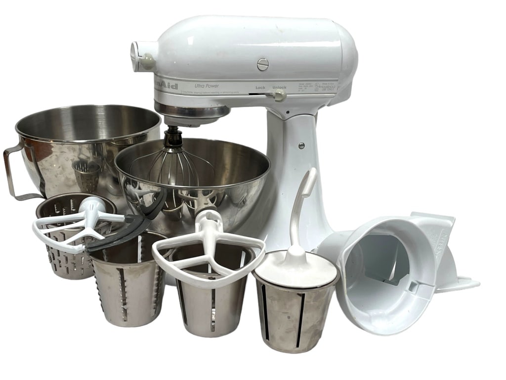 KITCHEN AID MIXER WITH ATTACHEMENT PACK (1 of 12)
