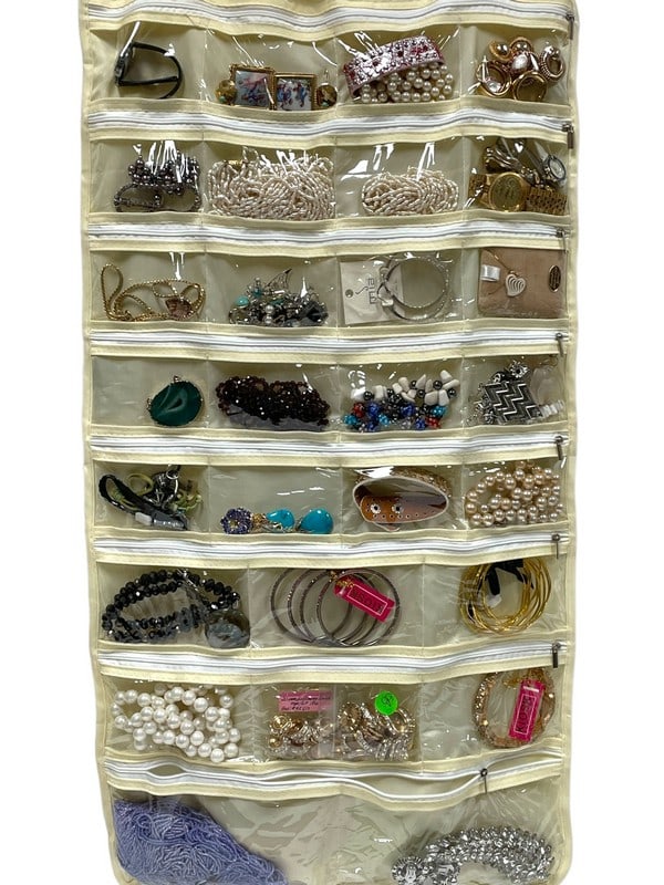 LARGE LOT OF MISC JEWELRY (1 of 2)