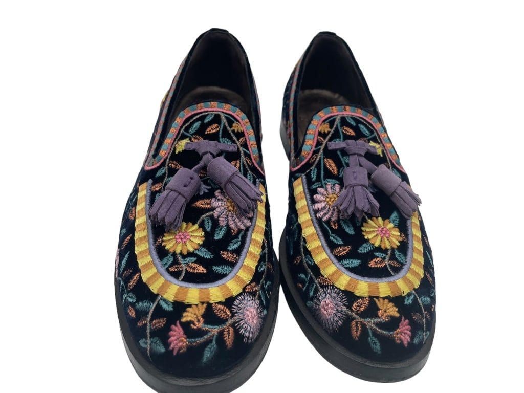 FRATELLI ROSSETTI EMBROIDERED LOAFERS SIZE 8.5: FRATELLI ROSSETTI EMBROIDERED LOAFERS SIZE 8.5 -GOOD PRE-OWNED CONDITION