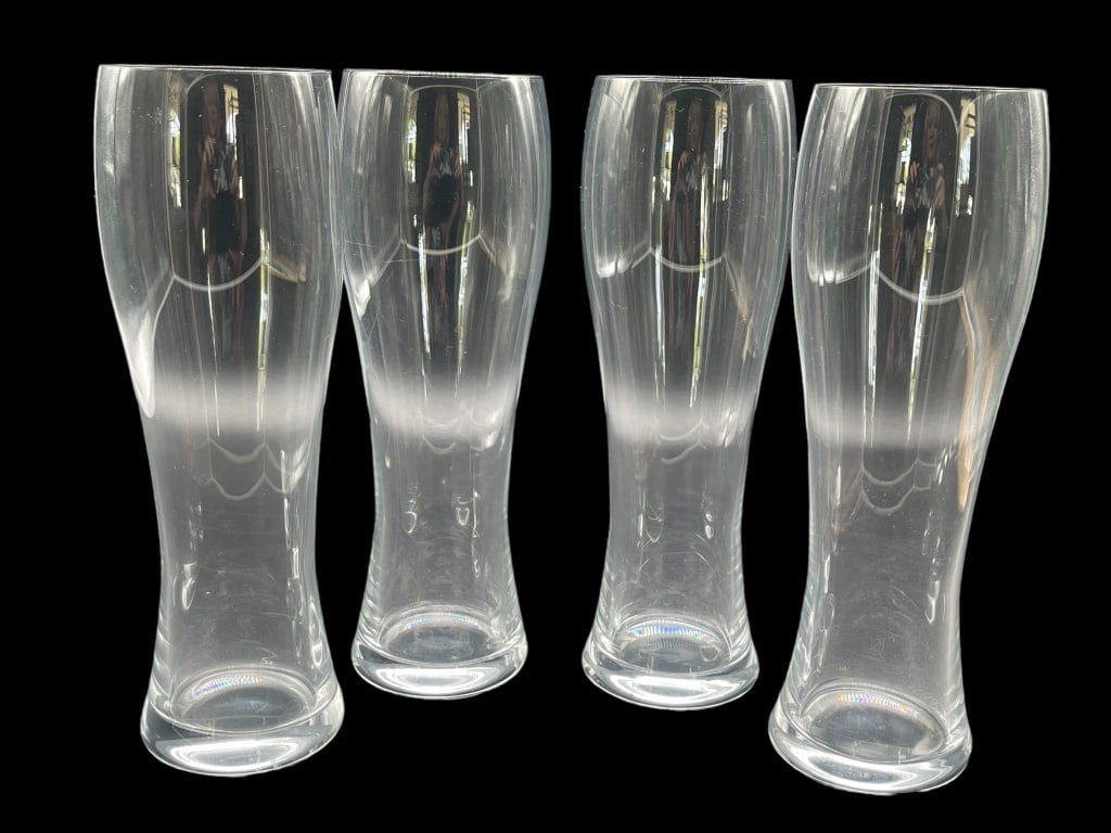SET OF 4 RIEDEL PILSNER GLASSES: SET OF 4 RIEDEL PILSNER GLASSES -VERY GOOD CONDITION- NO CHIPS, CRACKS OR REPAIRS -APROX 9.5"HIGH -