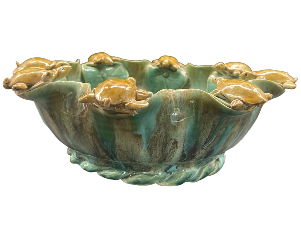 VINTAGE MAJOLICA TURTLE CENTERPIECE BOWL (1 of 5)