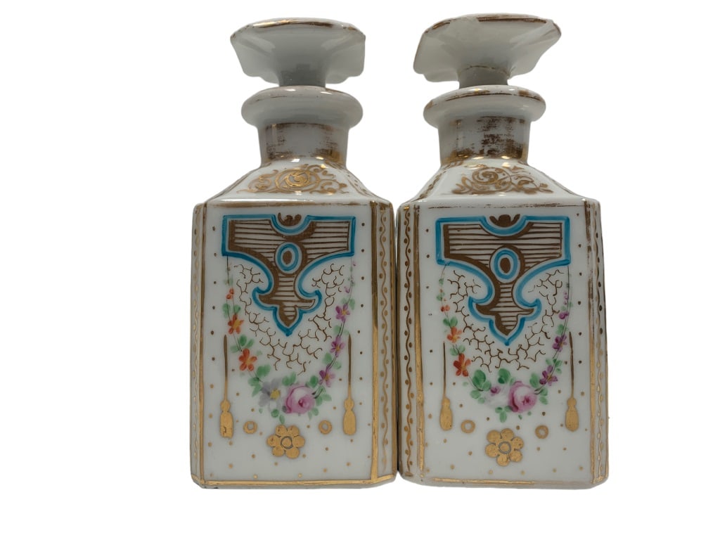 CAROLIN COMFORTS PORCELAIN FLORAL PERFUME BOTTLES (1 of 4)