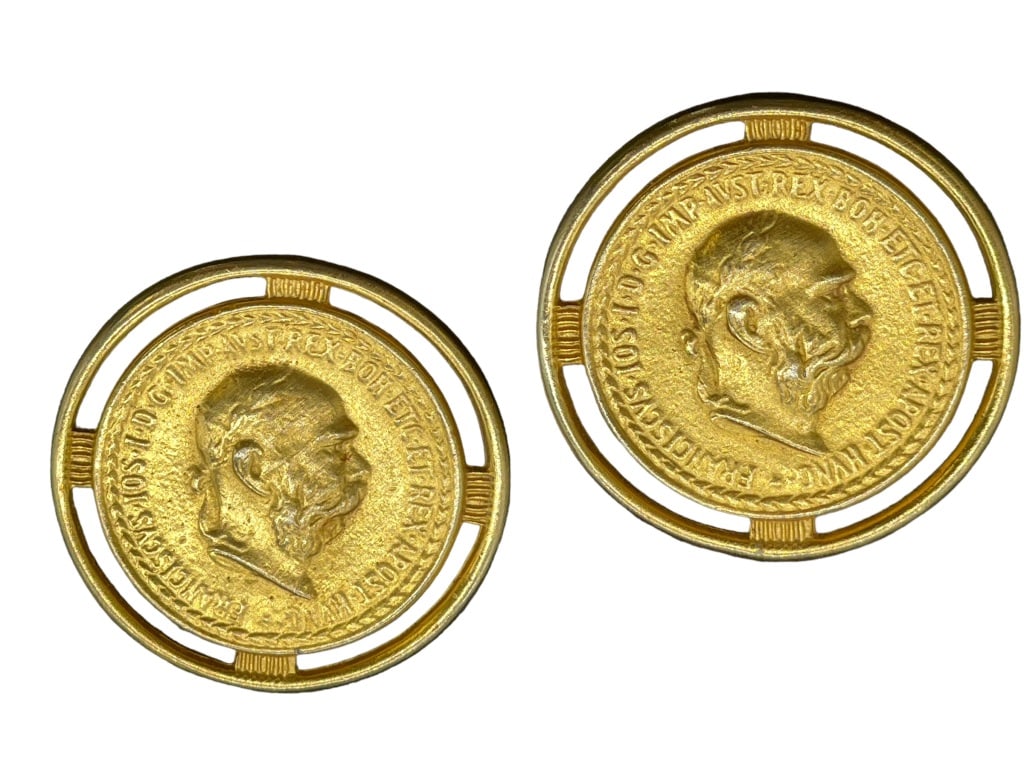 BEN AMUN ENGLISH COIN REPLICA CLIP EARRINGS: BEN AMUN ENGLISH COIN REPLICA CLIP EARRINGS -VERY GOOD PREOWNED CONDITION-- APROX 1" D