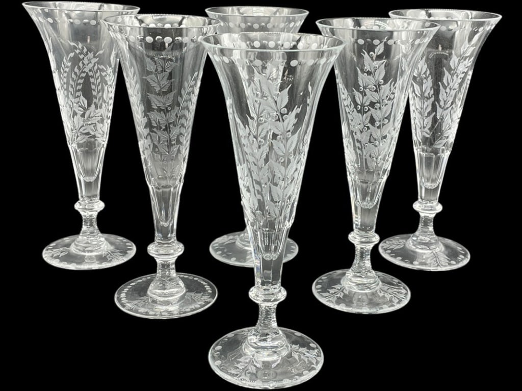 6 WILLIAM YEOWARD CRYSTAL "FERN" CHAMPAGNE FLUTES (1 of 7)