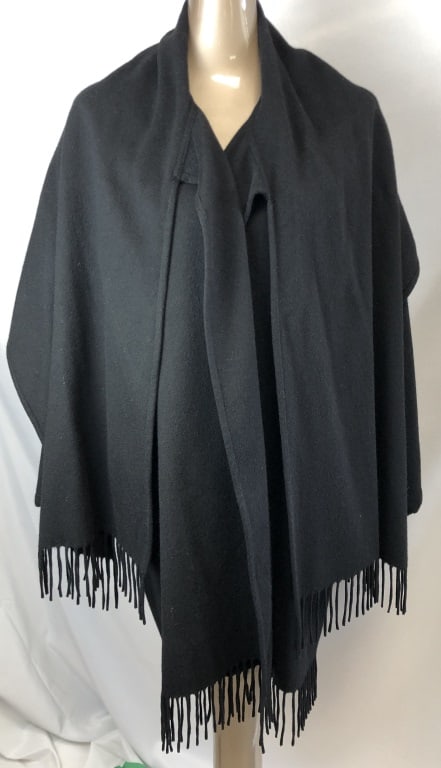 SALVATORE FERRAGAMO - 100% CASHMERE CAPE (1 of 4)