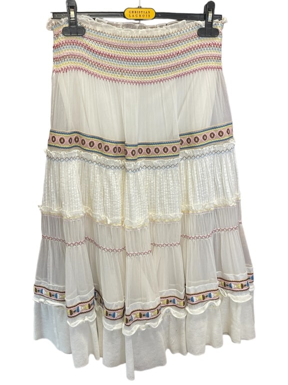 CATHERINE MALANDRINO EMBROIDERED SILK SKIRT: CATHERINE MALANDRINO EMBROIDERED SILK SKIRT -SIZE 8 - 60% SILK - 40% COTTON - MA061824