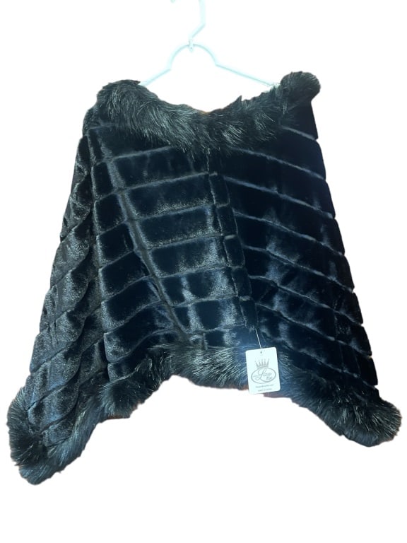DESIGN BY LIZA KIM BLACK FAUX FUR PONCHO (1 of 4)