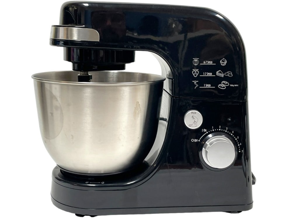 HAMILTON BEACH STAND MIXER: HAMILTON BEACH STAND MIXER -VERY GOOD PRE OWNED CONDITION, ONE ATTACHMENT -DP61924ST