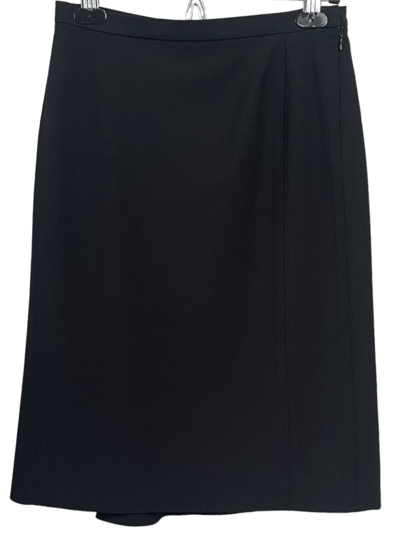 NARCISO RODRIGUEZ BLACK WOOL PENCIL SKIRT: NARCISO RODRIGUEZ BLACK WOOPENCIL SKIRT -SIZE 6 -ITEM CONDITION NEW -MA062124 Bidders may pick up their items from the auction-house or have their items shipped. Some items qualify for in-house shippi