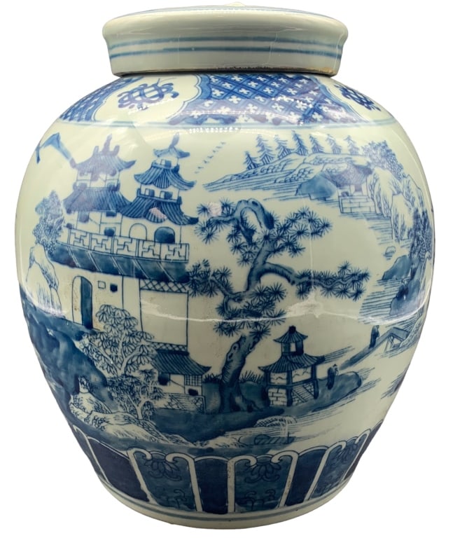 VTG CHINESE BLUE WHITE CERAMIC GINGER JAR (1 of 6)