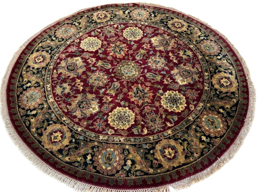 LARGE ROUND AREA RUG 72" (1 of 3)