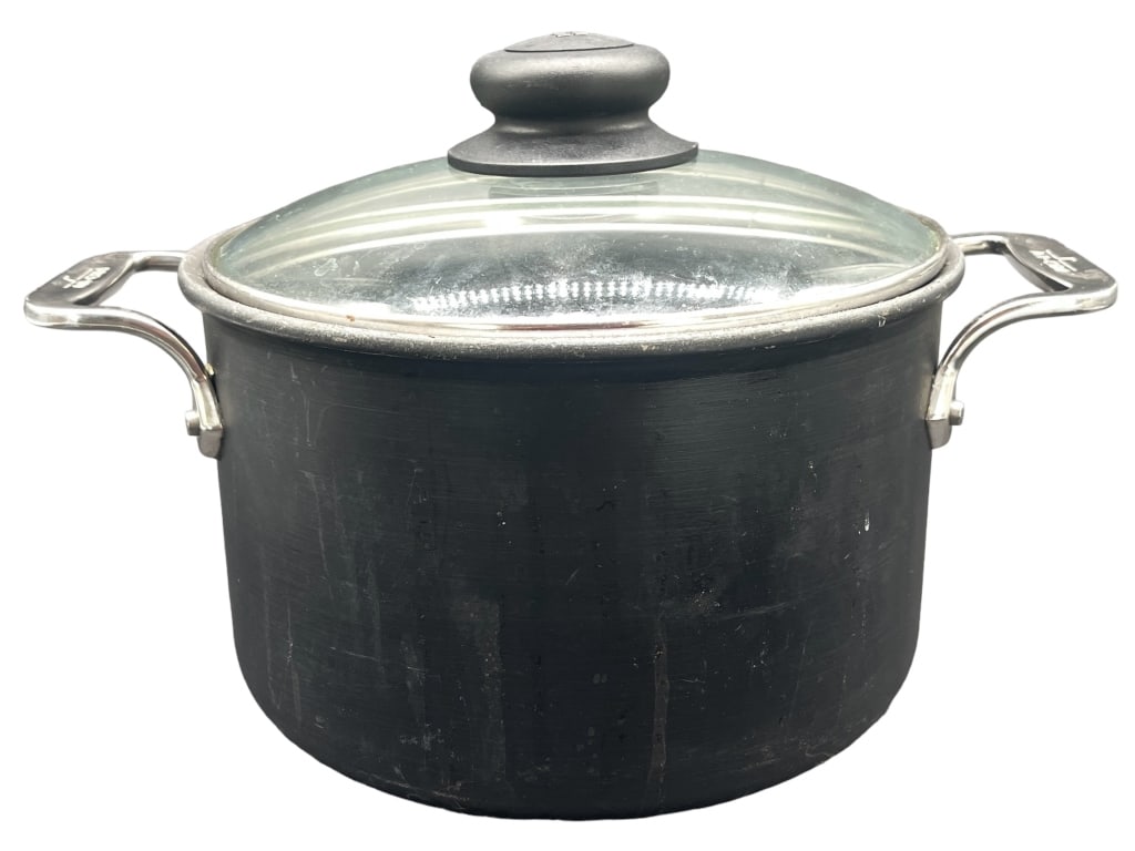 ALL-CLAD METRALCRAFTERS DUTCH OVEN POT: ALL-CLAD METRALCRAFTERS DUTCH OVEN POT -ITEM CONDITION PRE-OWNED VERY GOOD -MA062524