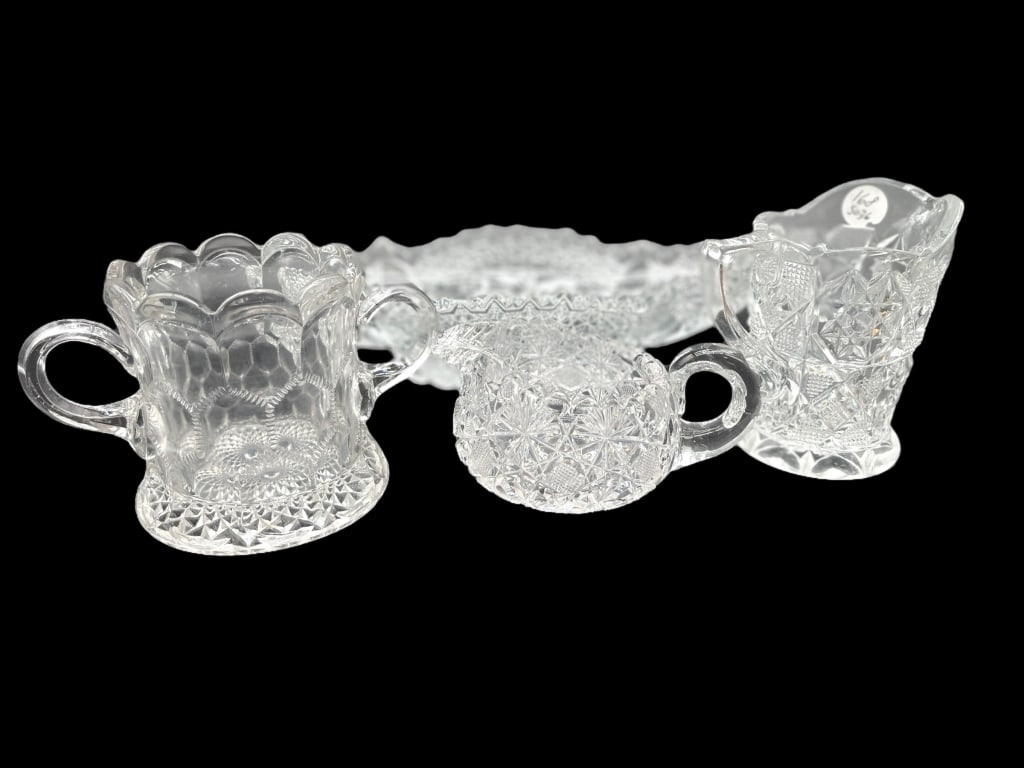 LOT OF VINTAGE CUT GLASS AND CRYSTAL: LOT OF VINTAGE CUT GLASS AND CRYSTAL