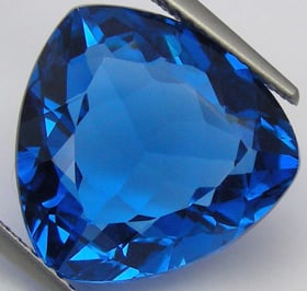 12.45 CT. LONDON BLUE TOPAZ TRILLION GEMSTONE $570