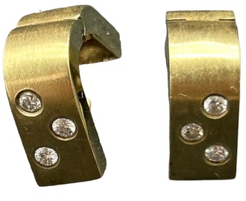 14K YELLOW GOLD U-SHAPED HUGGIE EARRINGS