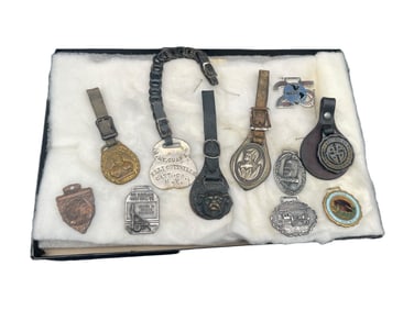 VINTAGE SET OF METALS AND COLLECTIBLES