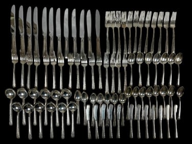 87 PC. TOWLE CANDLELIGHT STERLING FLATWARE SET