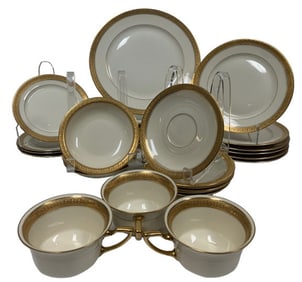 ROSENTHAL "CONTINENTAL DUTCHESS" DINNER SET