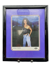 SHANIA TWAIN AUTOGRAPHED FRAMED PHOTO