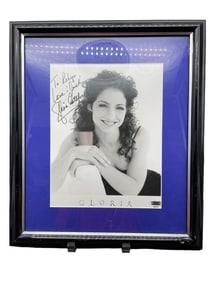 GLORIA ESTEFAN AUTOGRAPHED FRAMED PHOTO