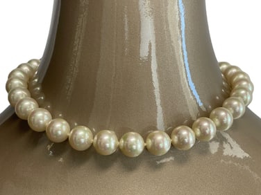 16" STRAND OF 12MM MAJORCA PEARLS NECKLACE