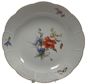 18TH CENTURY RUSSIAN IMPERIAL PORCELAIN PLATE