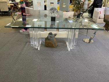 MID CENTURY MODERN LUCITE TABLE WITH GLASS TOP