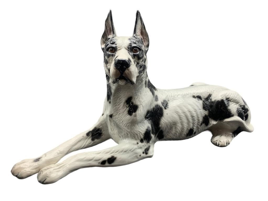 VINTAGE RONZAN COLLECTIBLE CERAMIC GREAT DANE: -VINTAGE RONZAN COLLECTIBLE CERAMIC GREAT DANE FIGURINE MADE IN ITALY -SIZE: 7" X 14" APPROX -GOOD PREOWNED CONDITION, SEE PICTURES Bidders may pick up their items from the auction-house or hav
