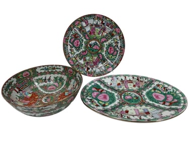 VINTAGE CHINESE ROSE MEDALLION SERVING SET