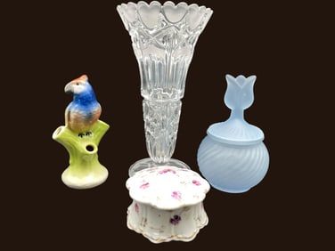 VINTAGE LOT OF COLLECTIBLES