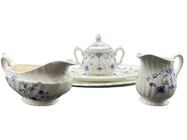 LOT OF MYOTT FINLANDIA SERVING DISHES & SUGAR BOWL