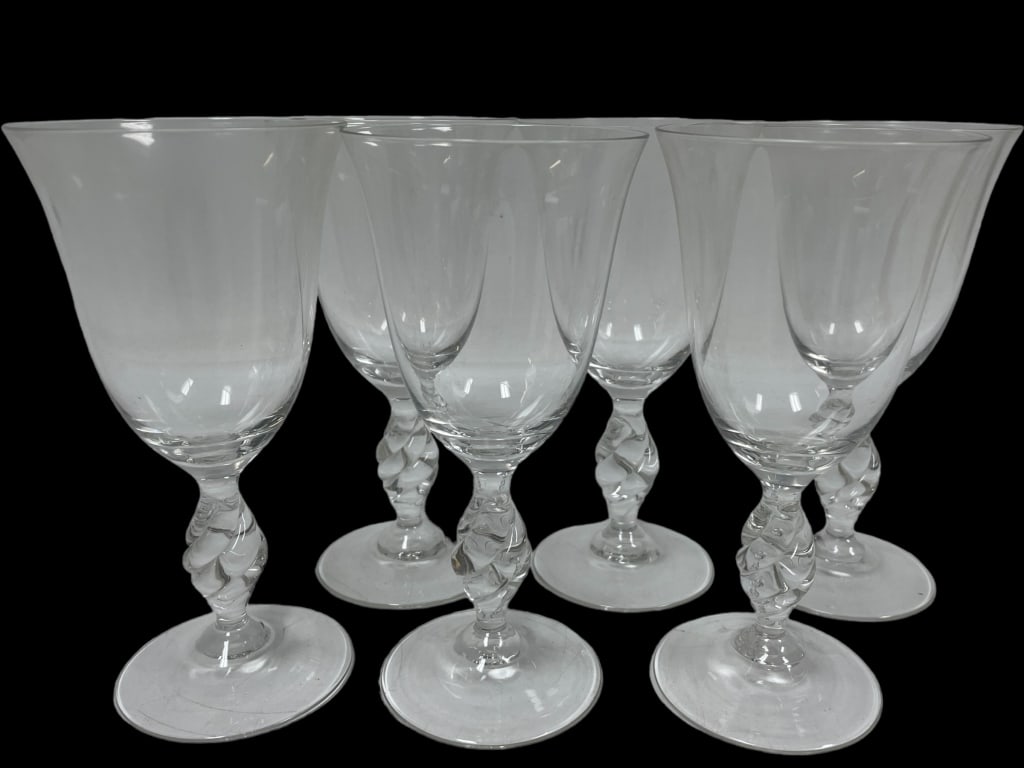 6 CRYSTAL WINE/WATER GLOBLET GLASSES (1 of 4)