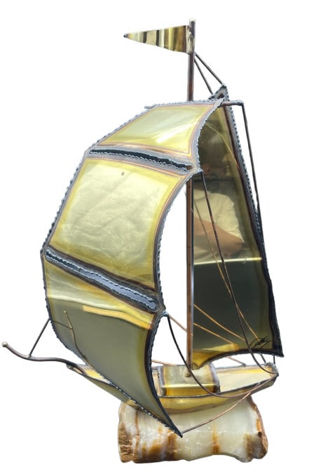 MID CENTURY METAL BRASS SAIL BOAT SHIP SIGNED: MID CENTURY METAL BRASS SAIL BOAT SHIP SIGNED ON STONE BASE - METAL BRASS AND STONE - 15" APPROX - VERY GOOD PRE OWNED CONDITION - CW41824GLRY