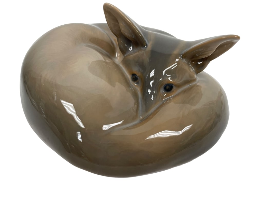 RARE LARGE ROYAL COPENHAGEN CURLED FOX (1 of 4)