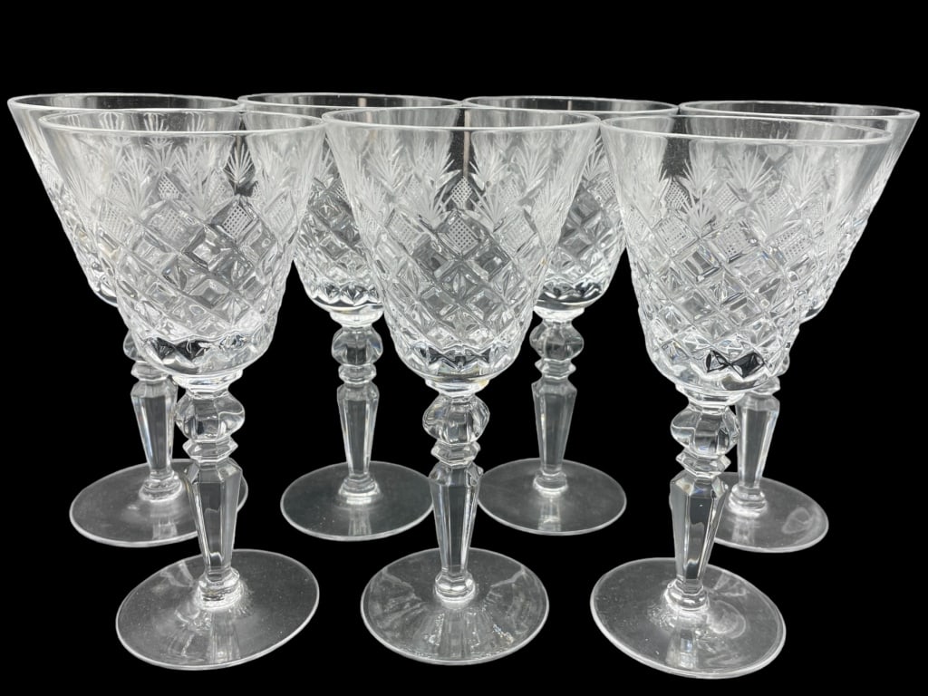LOT OF 7 CRYSTAL WINE GLASSES: LOT OF 7 CRYSTAL WINE GLASSES -ITEM CONDITION VERY GOOD -MA070524