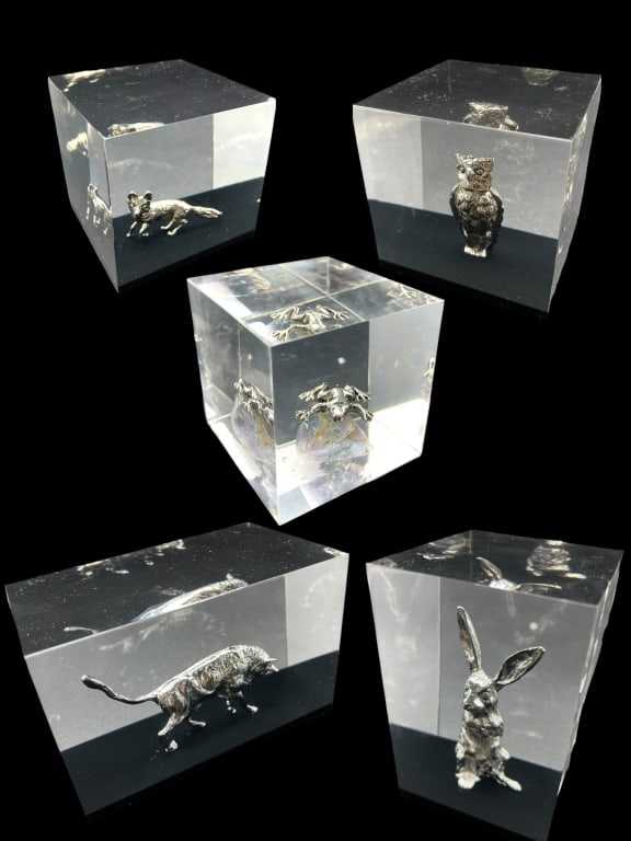 VINTAGE LOT OF LUCITE BLOCK PAPERWEIGHT ANIMALS (1 of 11)