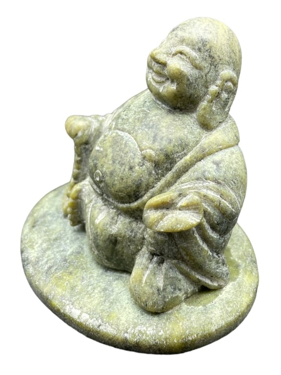 CHINESE CARVED LABRADORITE STONE BUDDHA FIGURINE: CHINESE CARVED LABRADORITE STONE BUDDHA FIGURINE - LABRADORITE - 2.5" APPROX - VERY GOOD PRE OWNED CONDITION - CW41724GLRY Bidders may pick up their items from the auction-house or have their i