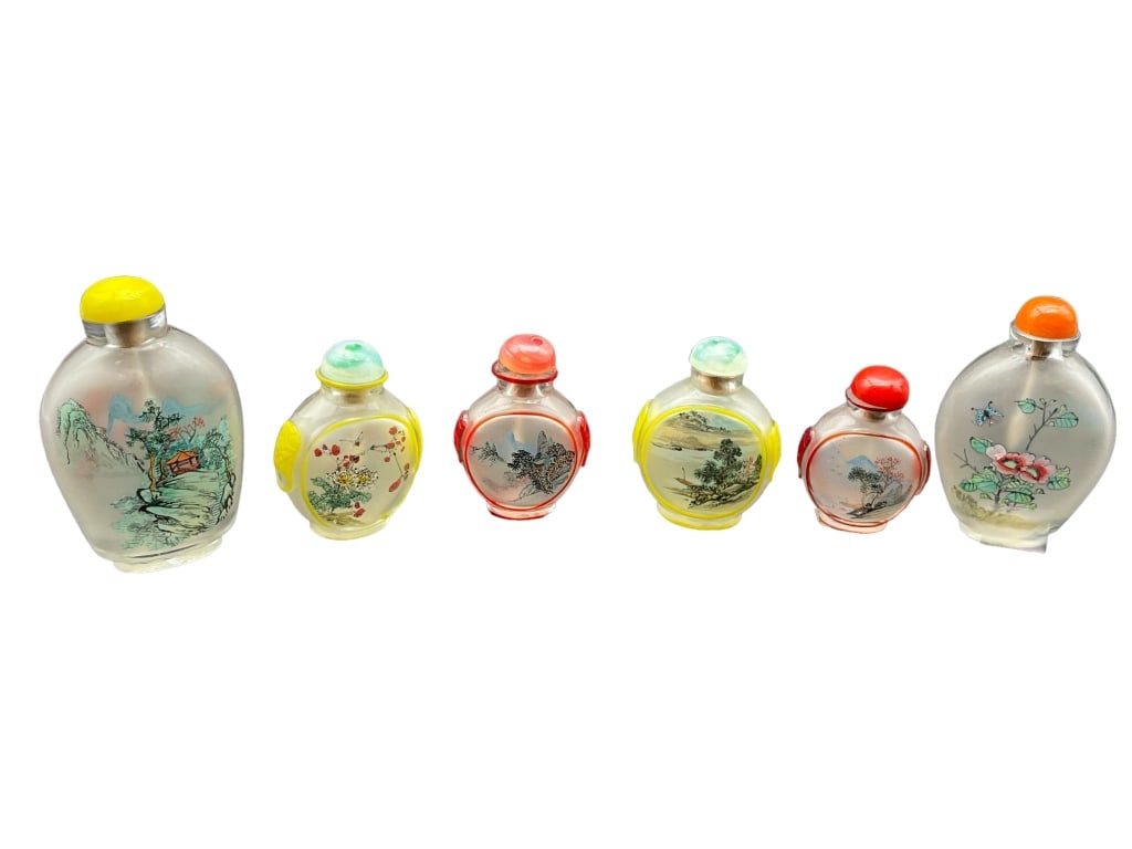 REVERSE-PAINTED AND OVERLAY GLASS SNUFF BOTTLES (1 of 11)
